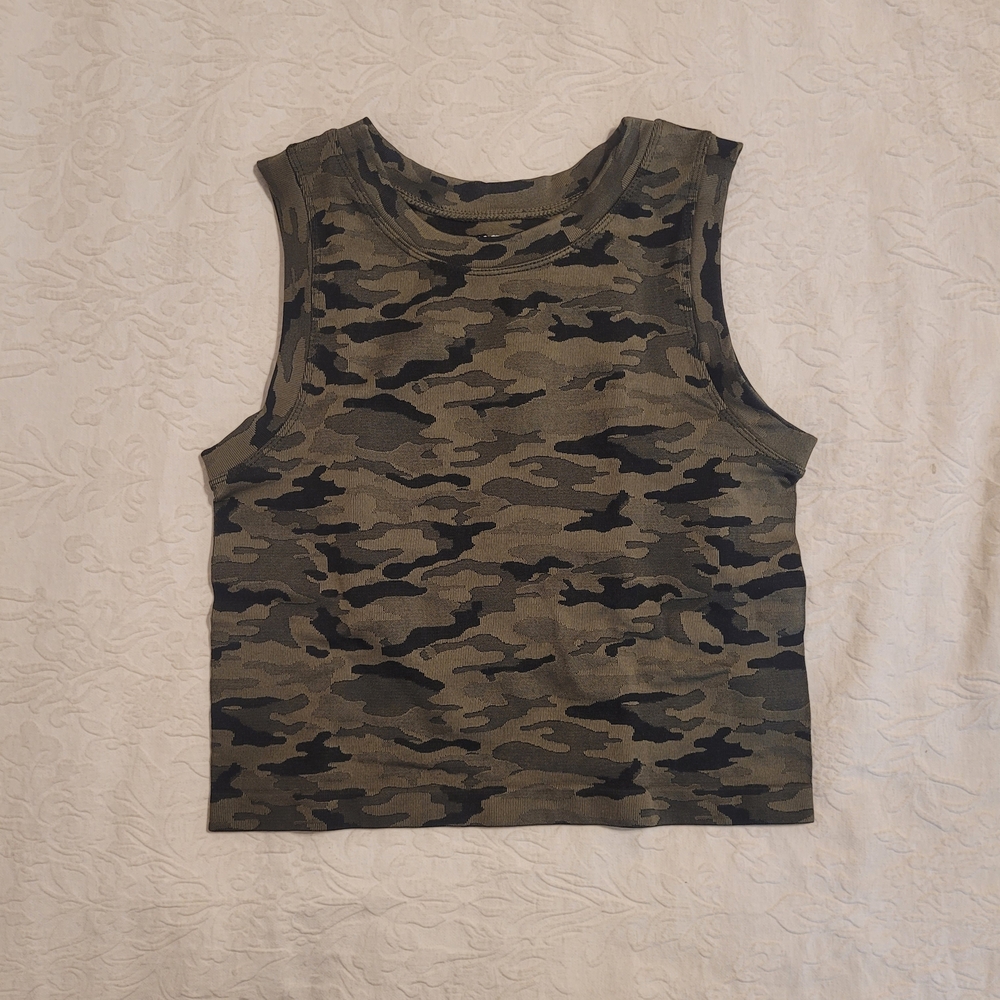 Camo Sleeveless Women's Top